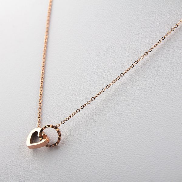 

2019 new design trendy women europe and america sweet heart titanium popular mathidaleo pendant classic necklace h016, Silver