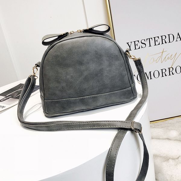 

2020 new women's diagonal bag korean version of the retro ladies shell bag fashion simple ladies crossbody