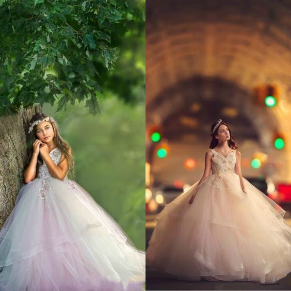 

sparkling 2020 flower girls dresses sleeveless sweetheart girls wear for wedding floor length rhinestone pearls ball gown girls party dress, White;blue