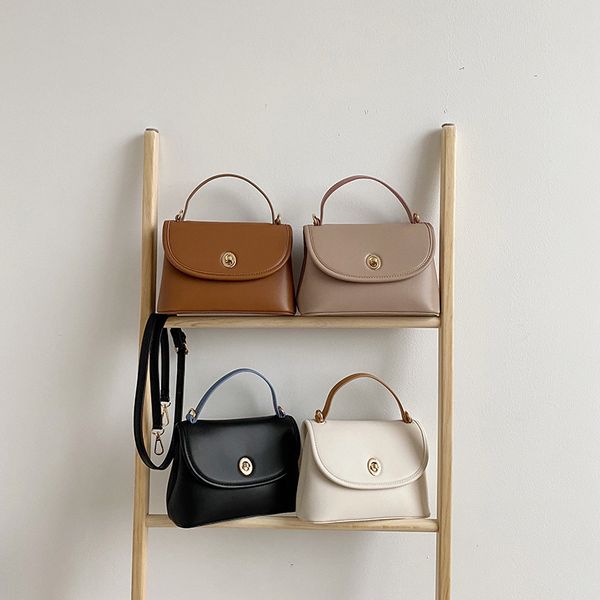 

2020 new women's bag solid color wild handbag temperament fashion shoulder bag casual diagonal female tide