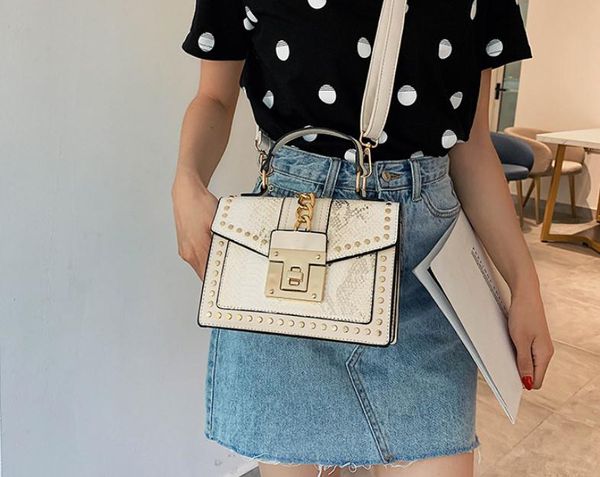 

2019 новая мода змеиной мешок европейского и американского наклонного bagaaa12