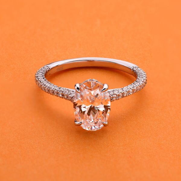 

2.5 carat oval cut simulated diamond engagement wedding sterling silver ring 4 prongs elegant jewelry for women cx200611, Slivery;golden