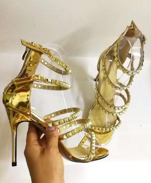 

туфли с красной подошвой роскошный nosy шипы ladies балетки круглая голова toe сексуальные женщины знаменитые моды свадьба балетки eu35-42, Black