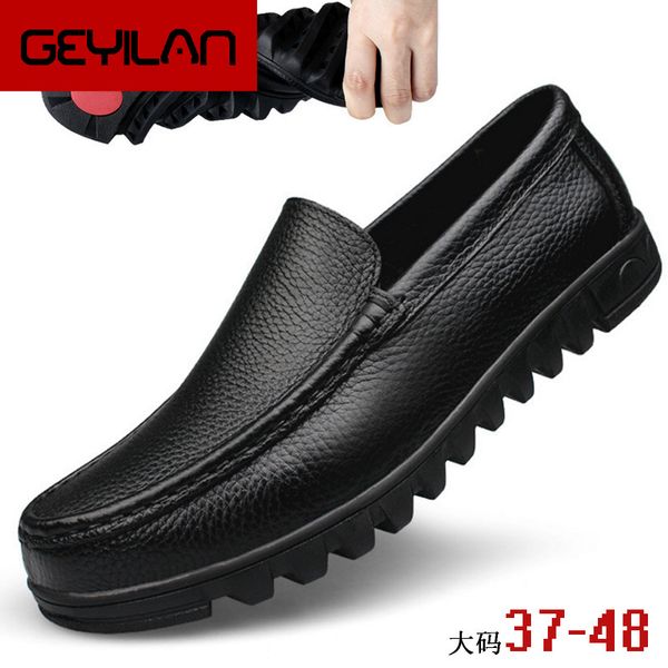 

2018 new summer men's shoes trend genuine leather men flats comfort driving shoes soft leather moccasins for men big size 37~48, Black