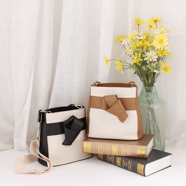 

women's canvas bag with drawstring shoulder strap and large capacity slant bag