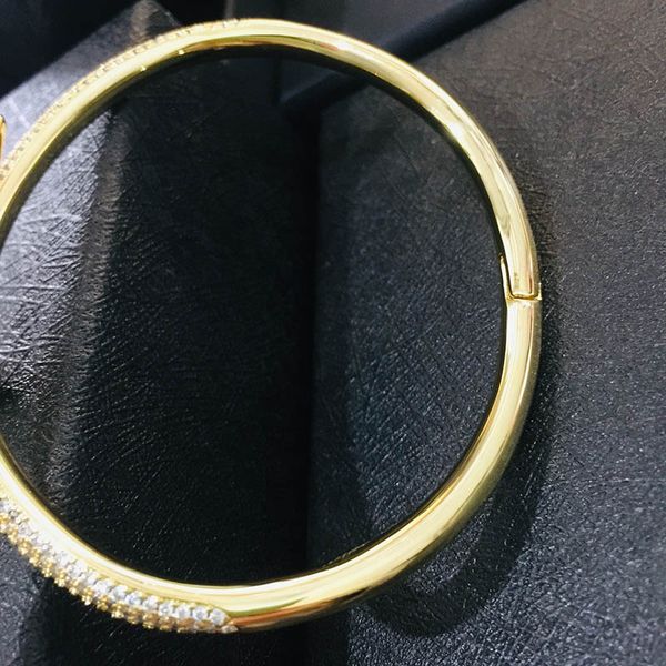 

donia jewelry european and american fashion copper micro inlaid zircon bracelet personalized geometric figure bracelet, Black