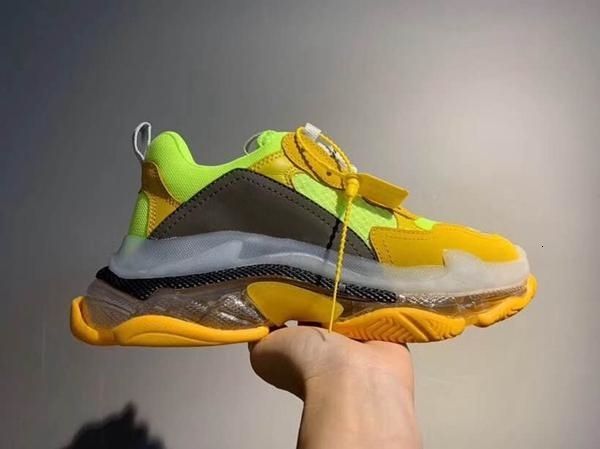 

2019 triple s sneakers green crystal cushion bottom men women fashion paris kanye 17fw dad designer trainers shoes size 36-45 n22