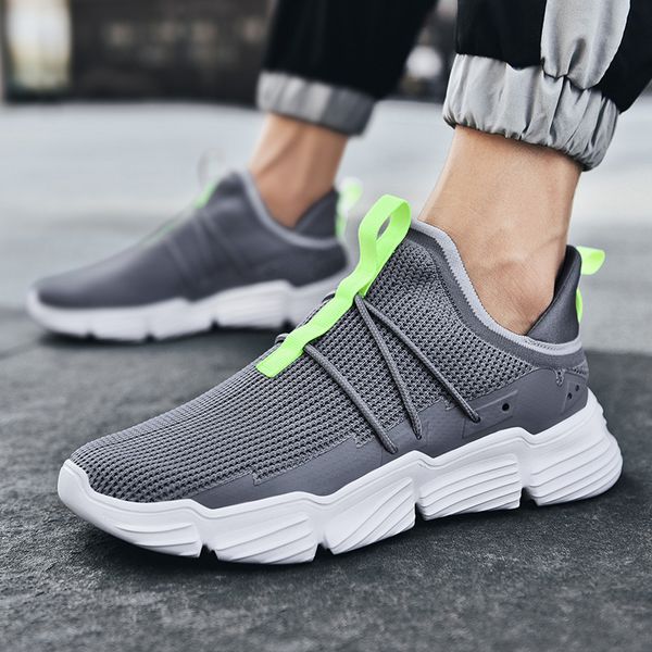 

lightweight running shoes men summer outdoor sport shoes white sneakers men breathable zapatillas deportivas trainers 39-46