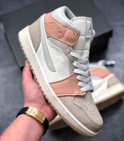 

2020 1s mid milan basketball shoes 1 jumpmen 1basketball light khaki noble red gs women mens designer sneakers skate shoe trainers, White;red