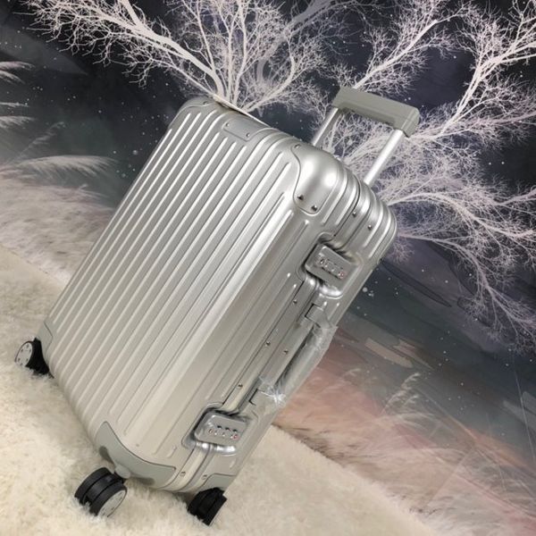 

germany all aluminum luggage suitcases trunks silver air box suitcase size 20/26/30