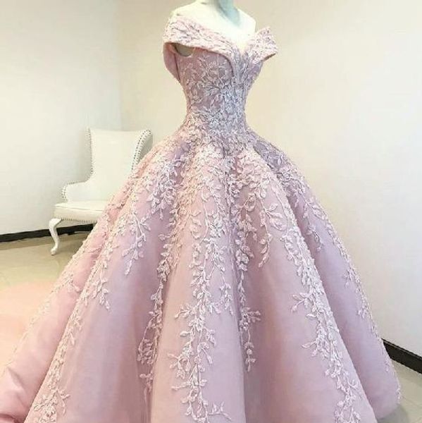 Abiti da sposa con scollo a barchetta in pizzo rosa chiaro di lusso con scollo a barchetta Abiti da sposa con perline increspati Abiti da sposa robe de mari￩e BC2519