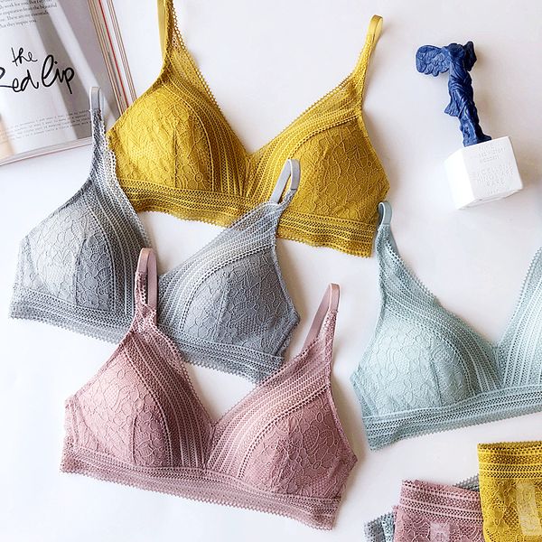 

кружева цельный бесшовные. бюстгальтер и трусики комплект сексуального bralette бюстгальтер трусы набор женщины мода пижама небольшого глубо, Red;black