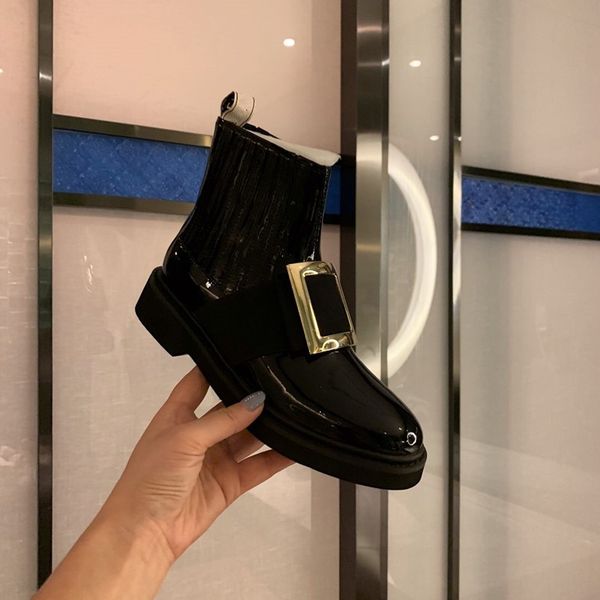 

2019 autumn and winter new super leg repair rivet short boots upper foot beautiful black red leather black size 35-41 platform