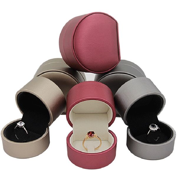 

the latest pu leather jewelry box semi-circular ring pendant box pu leather bracelet necklace box jewelry display packaging, Black;white