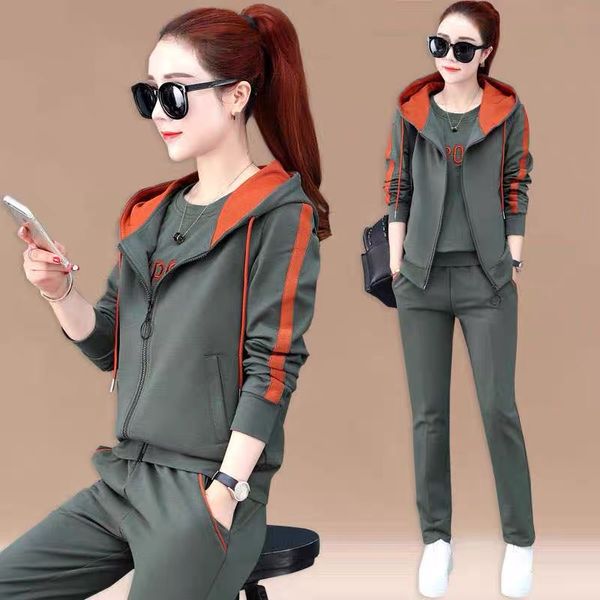 

autumn and winter 2019 new korean women's fashion casual sportswear set women's vest hooded sweater three piece set trend, White