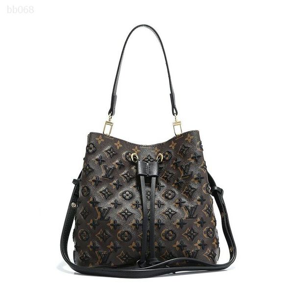 

luxurys retro custom handbag fashion pattern embossed leather tote purse luxury bag mid size portable checkered for girl