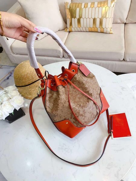 

2020 новая сумка ведро плечо изношенная контрактная модная сумочка