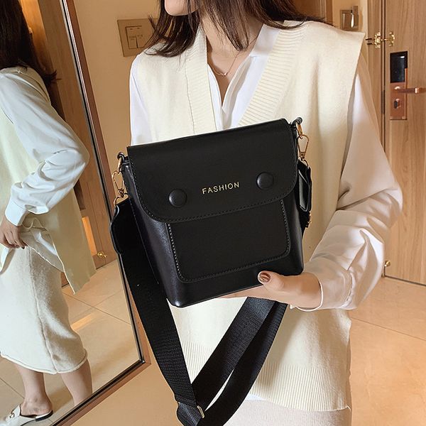 

new korean shoulder bag women leather small luxury black crossbody bag for women simplicity women's bags vintage summer mini