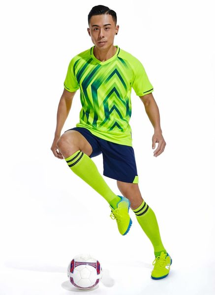 

2019 men training football sets with shorts uniforms reversible football jerseys for that home and away look kits sports b01-18, Black;red