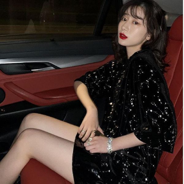 

the new spring 2019 very fairy with gold stars and black golden velvet short-sleeved t-shirt loose women's dress, White