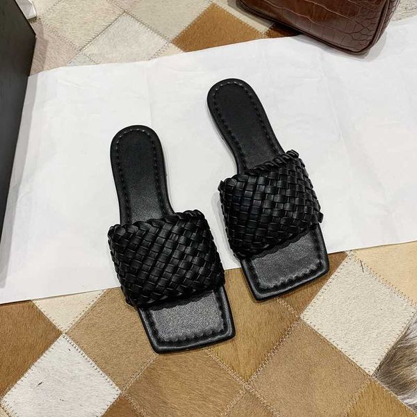 

women slippers 2020 spring paragraph flat woven non slip flip flops female square head casual outdoor beach sandals slippers, Black