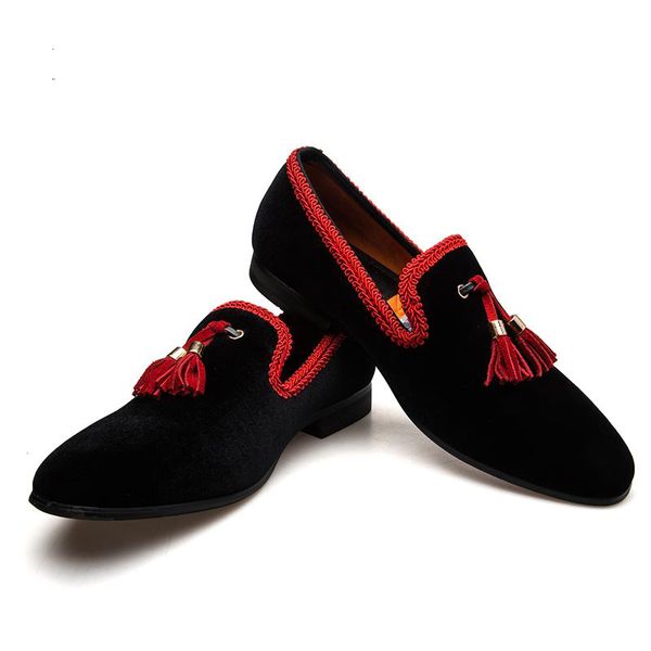 Slippers neue Männer Moccasins rutschen auf chinesische Leder -Freizeitschuhe Männliche schwarze rote Flats Loafer Moccain Chinee Tyle Caual Schuh flach flach