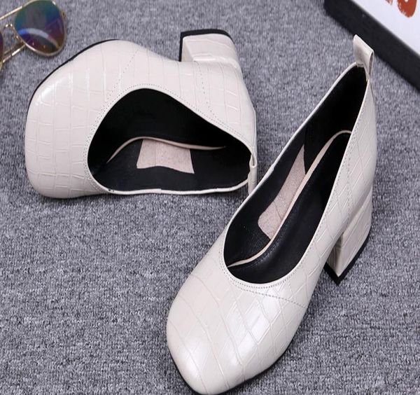 

2019 women's shoes in spring and autumn with new style middle heel coarse heel square head @6023, Black