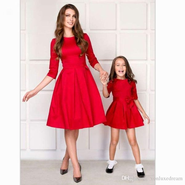 

мама и дочь matching луки компании одежда половины рукав мать младенец платье мамочка мне наряды для девочек мамы семьи взгляд платья, Black;red