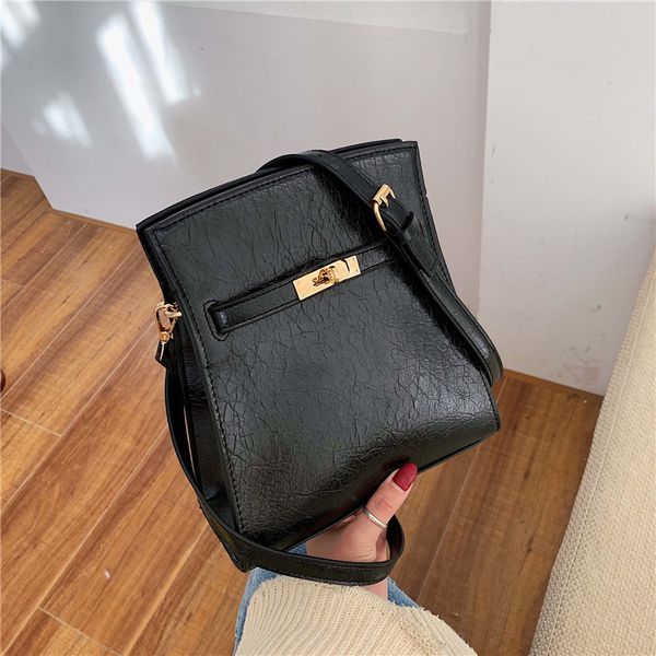 

shine solid color pu leather crossbody bags for women 2020 small shoulder messenger bag female small pu black retro handbags