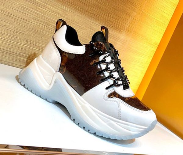 

Luxury real leather men 039 women 039 hoe ca ual fitne leather fa hion white leather comfortable fi herman flat ca ual hoe neak