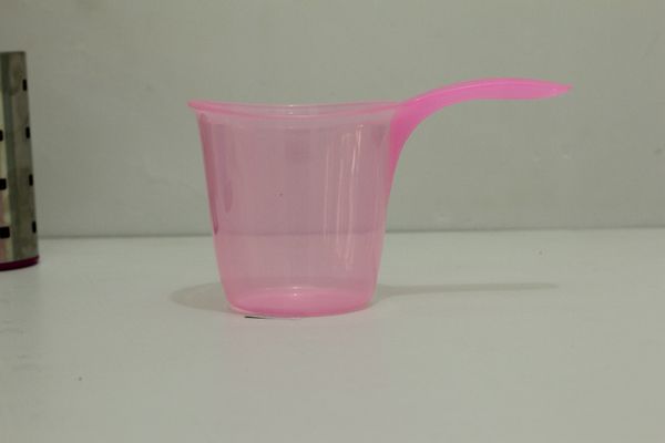 

colour transparent water kitchen articles plastic water scoop non-toxic thickening bailer strong durable plastic water scoop