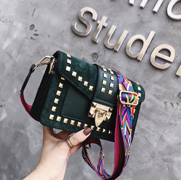 

Women's Bag 2020 New Fashion Small Square Bag with Rivets Fairy Versatile One Shoulder Handbag Messenger Bags