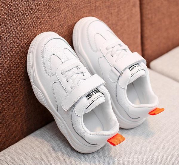 

Верхний магазин 2019 мальчиков и девочек черно-белый мягкий ботинок способа, 2 пары