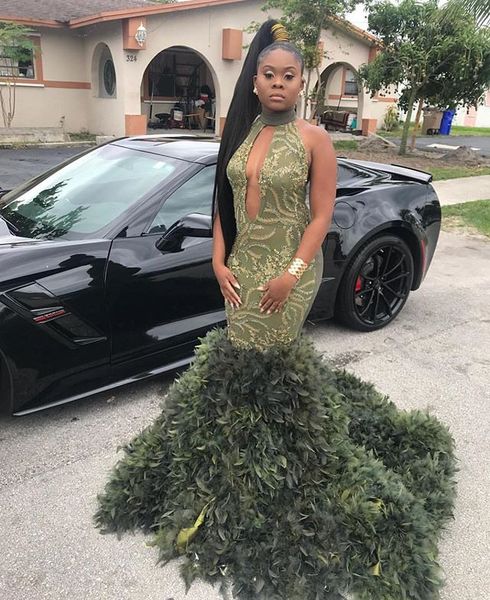 

2019 unique hunter green mermaid prom evening dresses appliqued ostrich feather formal party gown black girl pageant dresses