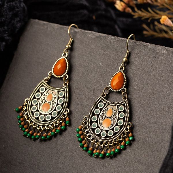 

geometric resin long tsaael earrings 7848741, Silver