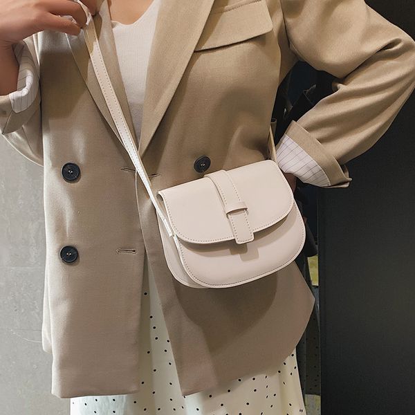 

2020 женская мода новое лето корейский ремень пряжка сумка модный дикий посланник седло сумка