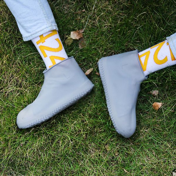 

rain shoe cover silica gel shoe cover waterproof thickened anti-skid wear-resistant bottom children adults rain boots rainproof wholesale