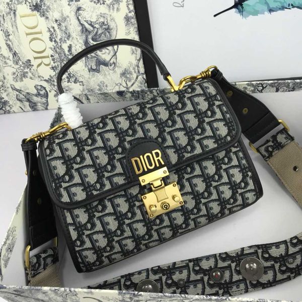 

2020 гоѬие пѬодажи женин дизайнеѬкие ђмки Ѭоконе crossbody messenger ђмки на Ѭемне