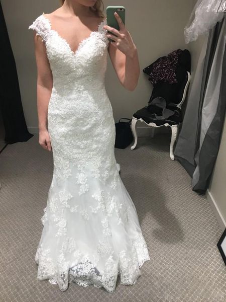 

mermaid lace wedding dresses deep v neck capped sleeve wedding dress applique bridal gowns court train plus size bride formal gown, White