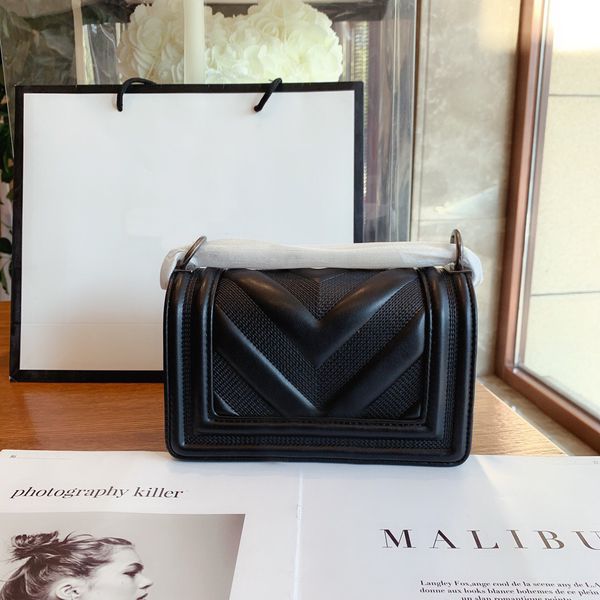 

2019 новой дизайнер сумки кутюр плеча сумки кожи высокого качества роскошного кошелек три цвета пояс коробка