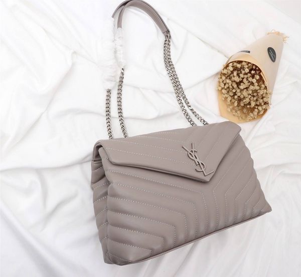 

Women's diagonal cross-bag top sheepskin, casual fashion with a high-end atmospheric diagonal package