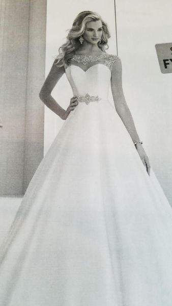 

2019 Beautiful A-Line Satin Wedding Dresses Illusion Neckline Appliques Elegnat Bridal Gowns Custom Made Court Train Wedding Gowns