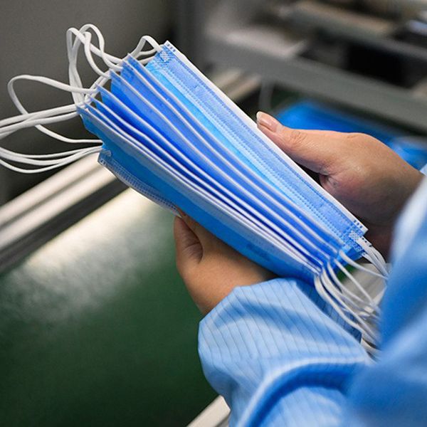 

50шт/коробка одноразовые пылезащитные маски анти-пыли 3 слоя, ухо-петли анти-пыли водонепроницаемый защитный взрослая маска мягкий дышащий о