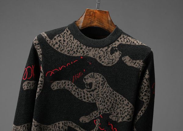 

medusa mens 19 winter sweater trend luxury boutique european american street sweater designer leopard tide brand letter comfortable, White;black
