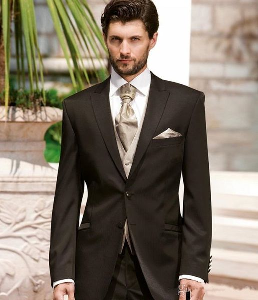 Yeni Yakışıklı Iki Düğme Kahverengi Damat Smokin Groomsmen Tepe Yaka Best Man Suit Düğün erkek Blazer Suits (Ceket + Pantolon + Yelek + Kravat) 1199