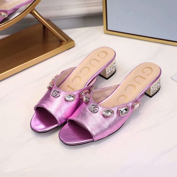 

new high-grade summer women's slippers, imported cowhide rubber soled women's sandals, casual shoes 35 to 40 yards of freight, Black