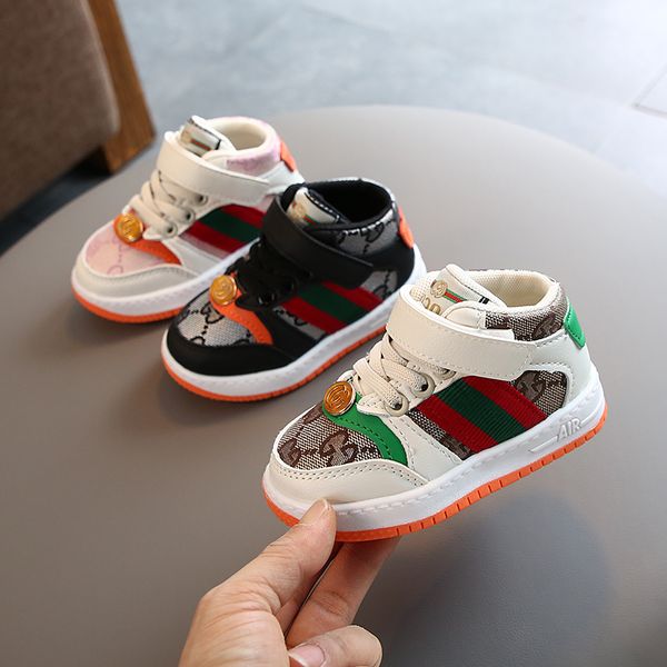 

2020 весна ребенка малыша обувь мальчики и девочки мягкой спортивной обуви моды новорожденных первой прогулки малыши кроссовки 1 до 3 лет