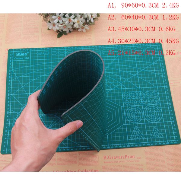

a5 a4 a3 a2 a1 pvc rectangle grid lines self healing cutting mat tool fabric leather paper craft diy tools a345cm * 30cm*0.3cm, Black