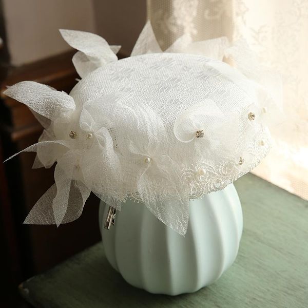 

белые кружева аппликация цветок fedora hat женщины сложной клипы elegant pearl rhinestone sinamay чародей волос white wedding hat zuthn