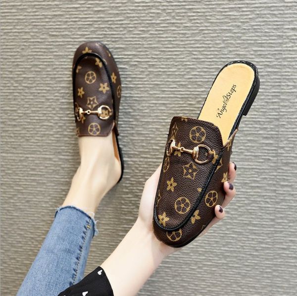 

2020 fashion shoes women new luxury shoes for womens fashion causal designer sandals luxury slippers designer flip flops, Silver